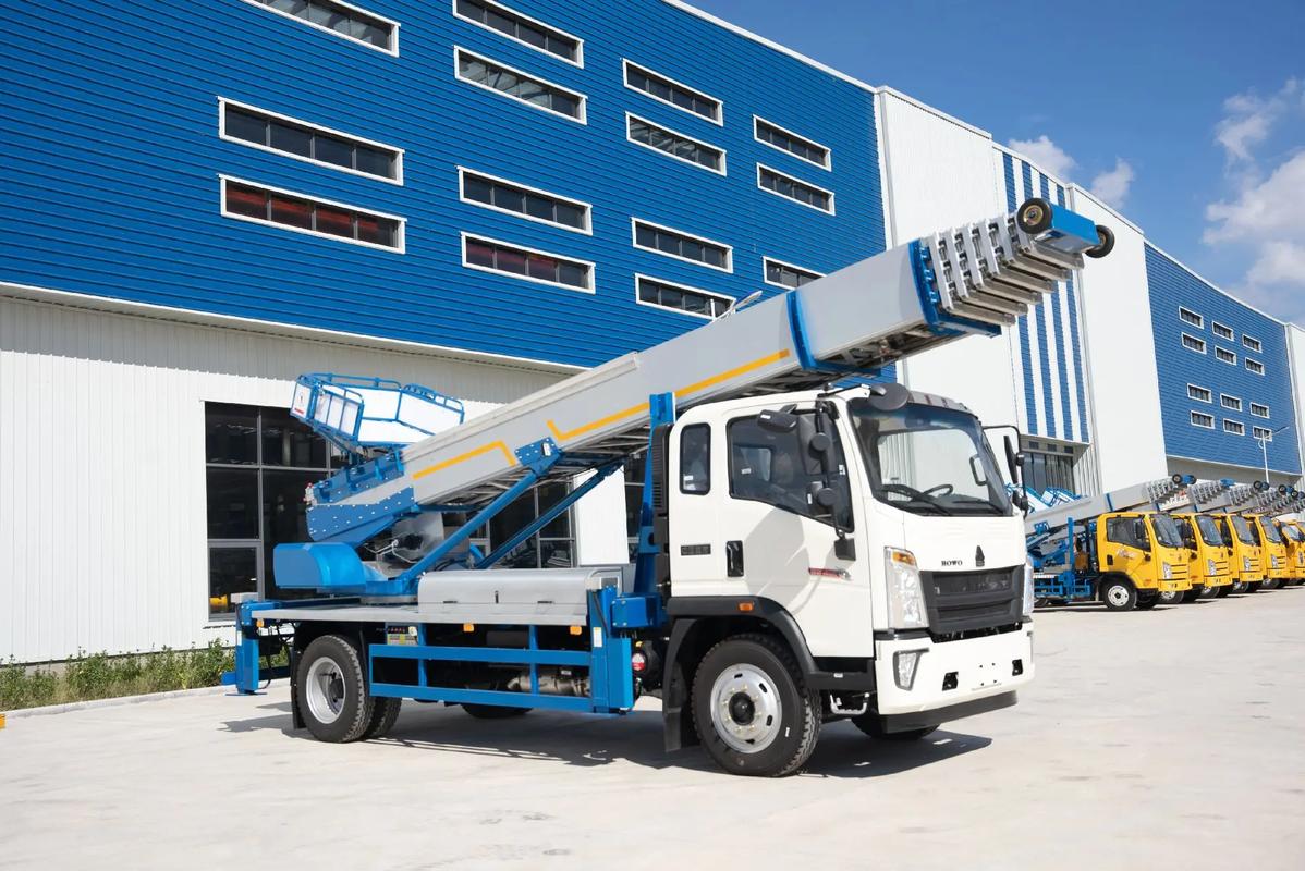 枣庄薛城出租云梯车高空作业车 建筑垃圾搬运