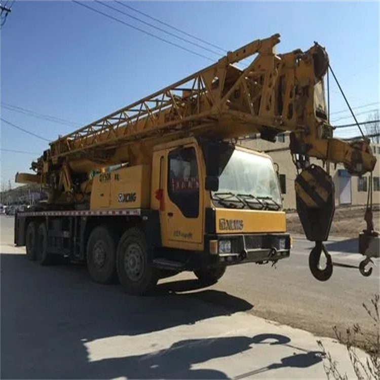 枣庄薛城吊车吊挖机吊哪里比较安全